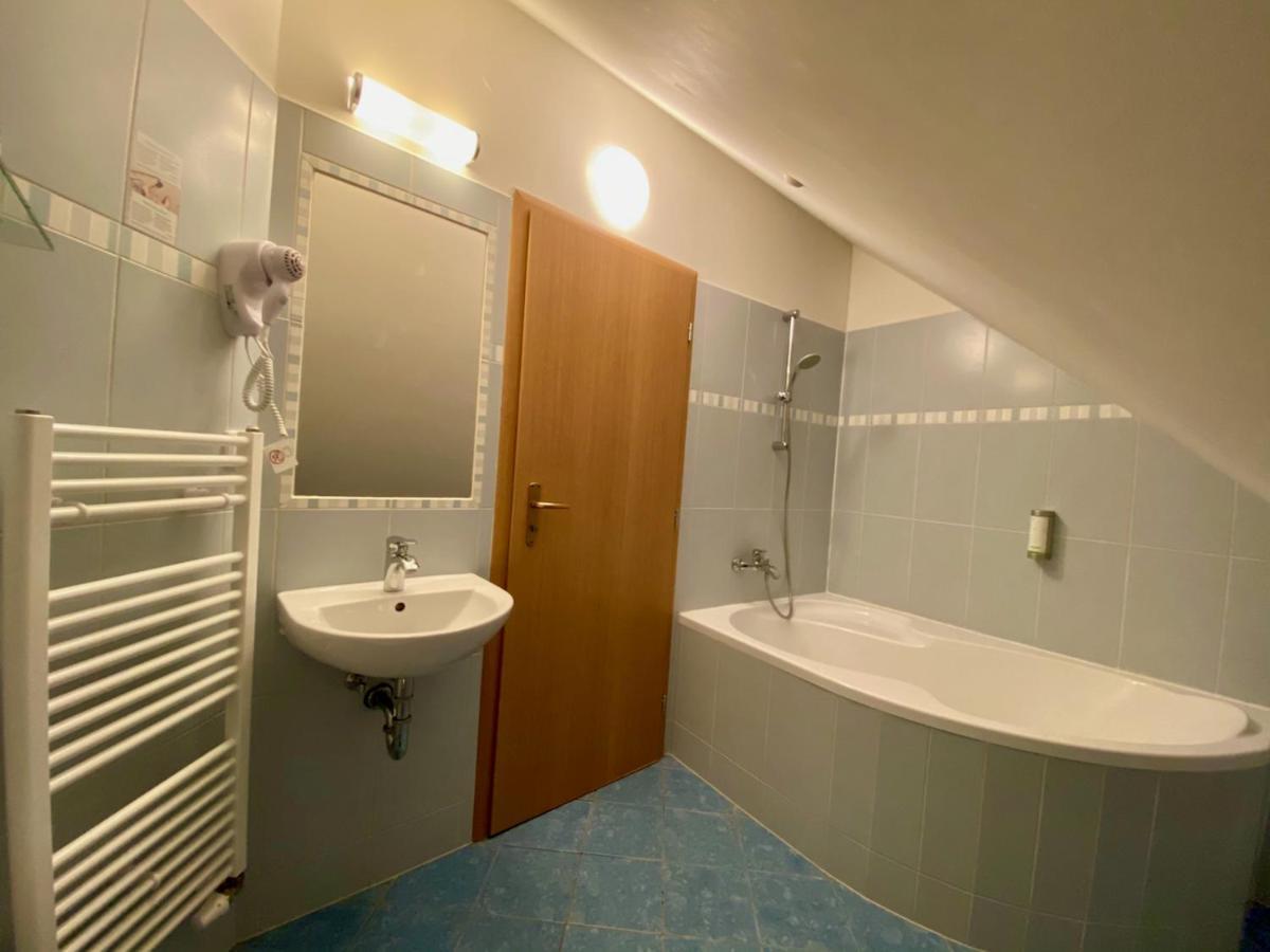 Hotel Pod Koksinem Spálené Poříčí Zewnętrze zdjęcie